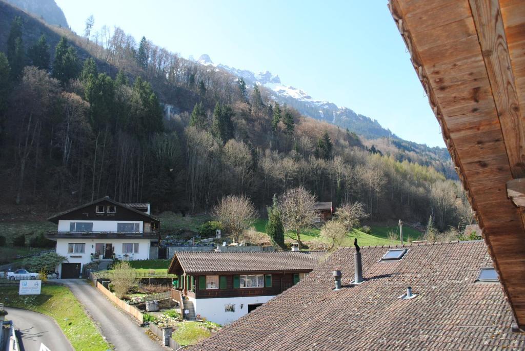 Hotel Chalet Du Lac Iseltwald Room photo