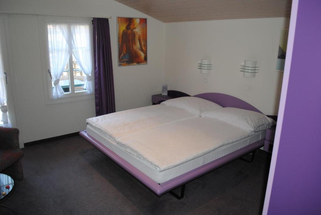Hotel Chalet Du Lac Iseltwald Room photo